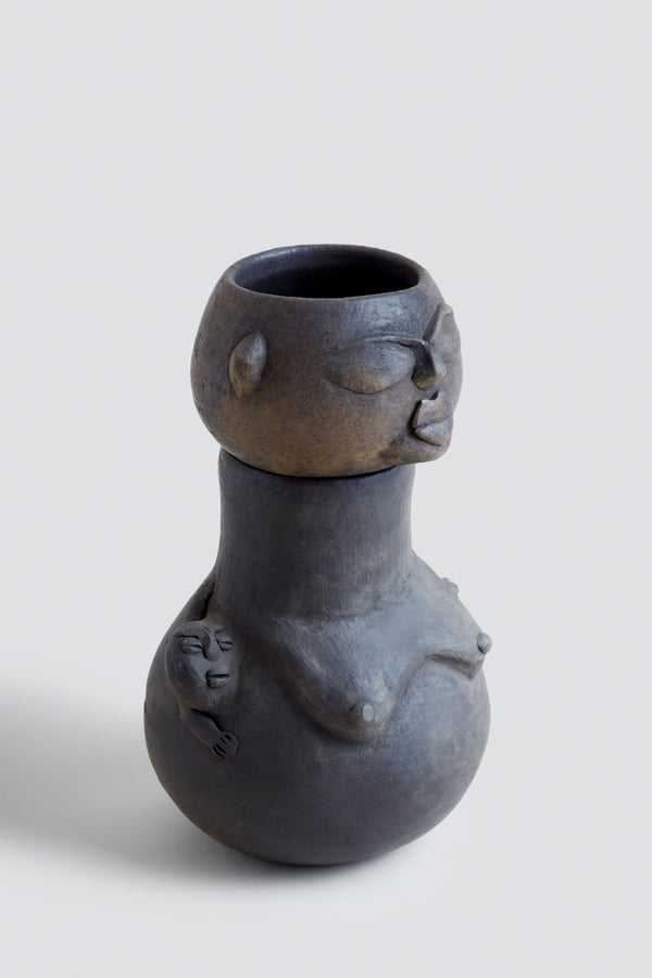 ABUNDANCIA VASE